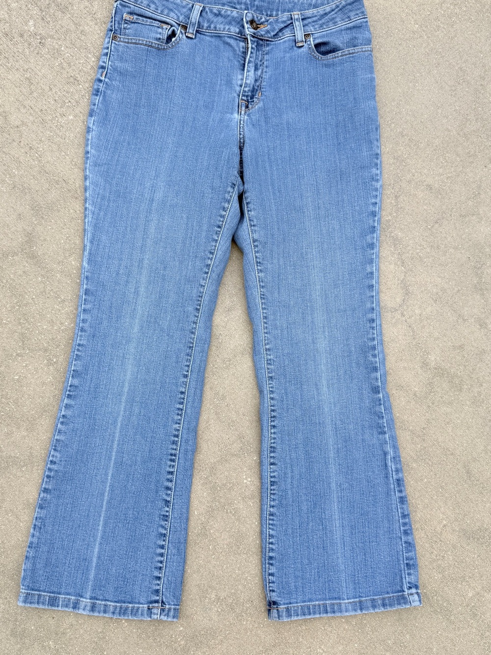 L.L. Bean Favorite Fit Bootcut Stretch Jeans Medium Wash Blue Women's 10 Petite